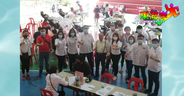 民政党彭州联委会主催，青年团，妇女组联办的第6届爱心捐血运动，为成功筹获103包血浆。