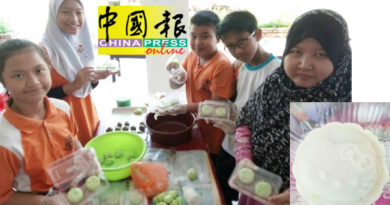 武吉丁宜华校   穆斯林师生制冰皮月饼