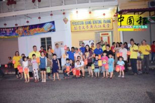 文冬黄氏江夏堂中秋晚会
