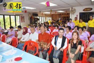 张国兴张亚良赞助1500    彭古城堂礼堂 添壁画