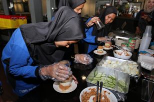 纳坦：常吃油炸高脂食品 文化因素 助长肥胖率
