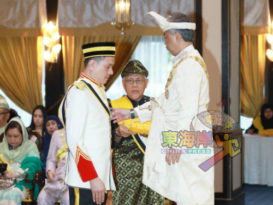 彭苏丹华诞 626臣民受赐封