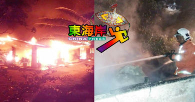 无情大火   烧毁半砖屋