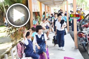 年终假期来啦！  明年1月2日开学 （有视频）