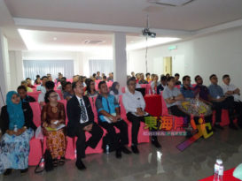 东姑祖布里：推土工程泥土流人河 河水污浊 影响水供 保留树木采取防范