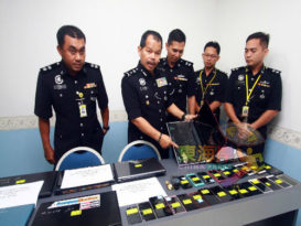 男子半年内干20宗破门行窃  警方抓11人破案
