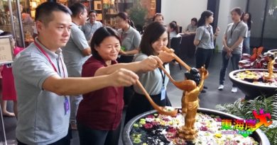 文冬克切拉禪修林开放参观  近千善信朝圣沾法喜（有视频）