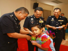 查卡利亚调往武吉阿曼 彭新总警长 未有人选