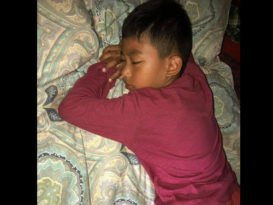 吃饱开车上路  孩子竟被遗留餐馆4小时