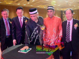 大臣：寻求两国双园合作 访钦州产业园 拓商机