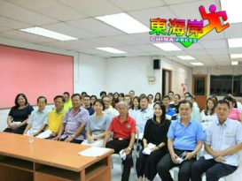 招牌广告牌须加爪夷文  林火莉：勿强制性规定