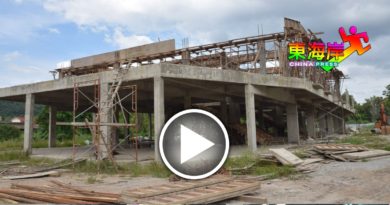 水泥铁红砖大起价  建筑商得吸纳成本
