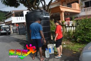 清洗双溪美律滤水站水槽  劳勿明日制水