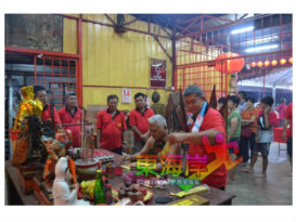 关丹玉佛山神庙庆宝诞  明晚送神  自由餐宴客