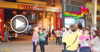 暴风雨吹毁60帐篷 文化街续营业  人潮多