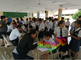 师生出现集体不适  维小大扫除确保安全