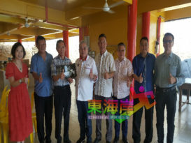 吴添泉翁清玉团队   访彭州拉票