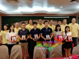 曾秀品：鼓励父母关注儿女学业品德 家庭教育比学校教育重要