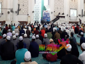 盼获更新执照 莱纳斯员工办祈祷会