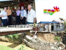 连日豪雨•河堤崩塌  民宅后院 开门见“河”