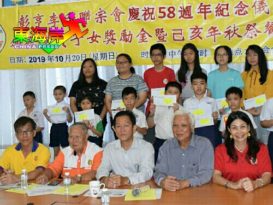 李福旺：提醒后人饮水思源  登山祭祖活动 要续办