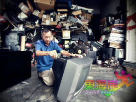 每日仍有顾客捧上门 何高才为“大番薯”续命