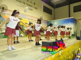 学校操作如播种幼苗 唐华：呵护成长 遍地开花