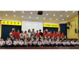 丘月清：当子女榜样 家长应体现求知上进