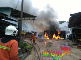 车厂东主烧焊汽油缸 罗厘突爆炸命丧火海