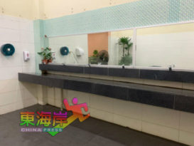 市会获拨款后进行 关丹巴士总站修厕所