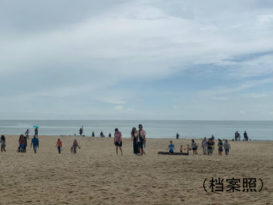 华裔穆斯林险遇溺