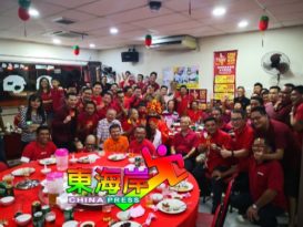 丹圣兴宫青年团    向青年招手