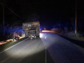 罗厘着火遗弃路上  摩哆撞上骑士身亡