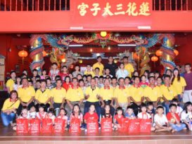 淡马鲁三英哩莲花三太子宫 主办京剧脸谱涂色艺术赛（有视频）