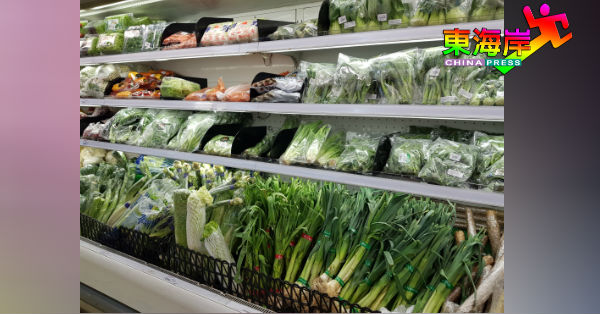 超市上架的各类蔬菜，尚足以满足消费者需求。