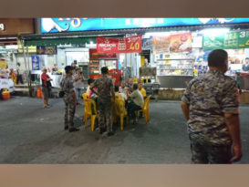 突检35所商店娱乐中心 发出55罚单充公器材