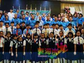 卢炳荣劝勉学生 积极学习自我提升