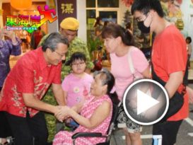廖中莱返回文化街 不忘协助市民解决问题