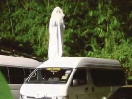 ◤行动管制◢ 大白天见鬼 还敢出门？！ 男子装鬼拍照吓阻顽固者