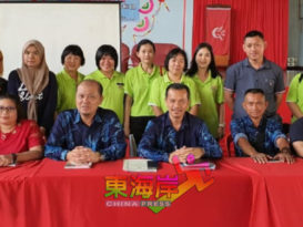 罗斯兰：了解孩子在校动向 家长应参与校方活动