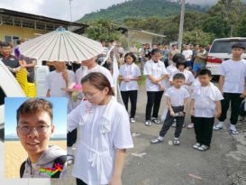 车撞灯柱青年丧命 亲友送别梁骏杰