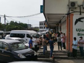 国民储蓄银行（BSN） 每天都排长龙。 。