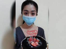 妇女以兴趣赚家计 网卖自制蛋糕赢口碑