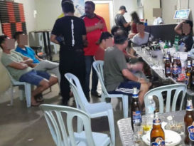 9华裔男女午夜聚集饮酒被逮 各被罚1000  负责人被扣