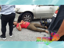 轿车突U转碰撞摩哆      骑士小腿被刺穿骨折