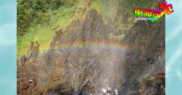 林明彩虹瀑布是游客造访林明山镇的重要景点。