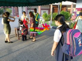 减轻书包负担  避免课本留堂   登维小落实 一科两本