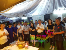 李金星老先生与世长辞     关丹华团组织丧府吊唁