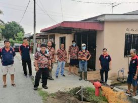 美华义务消防队 检查消防栓功能