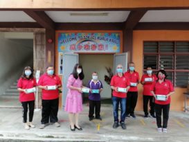 淡属客家公会 捐3华小口罩